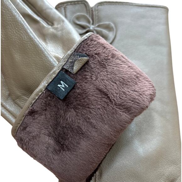 Taupe tan ladies leather gloves sz M classic mid century formal style fur lined - Picture 7 of 7